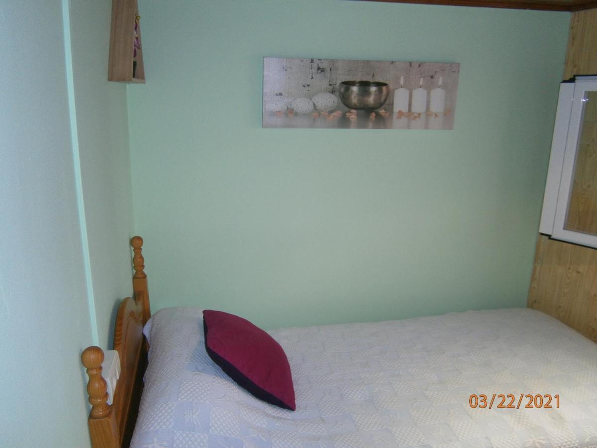 Chez Rose Et Patrick Apartment Policar Екстериор снимка