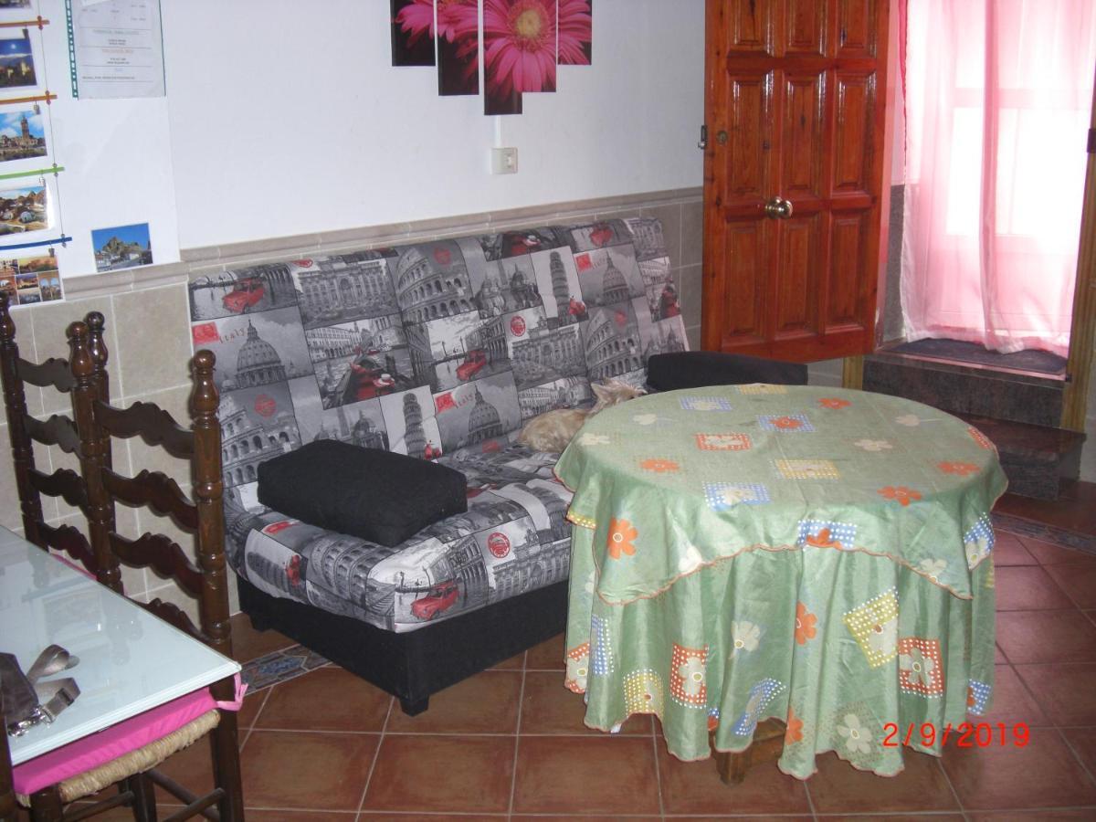 Chez Rose Et Patrick Apartment Policar Екстериор снимка